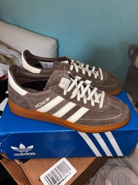 adidas gazelle silver green womens adidas Originals Womens Nmd R1 V3 main image 0